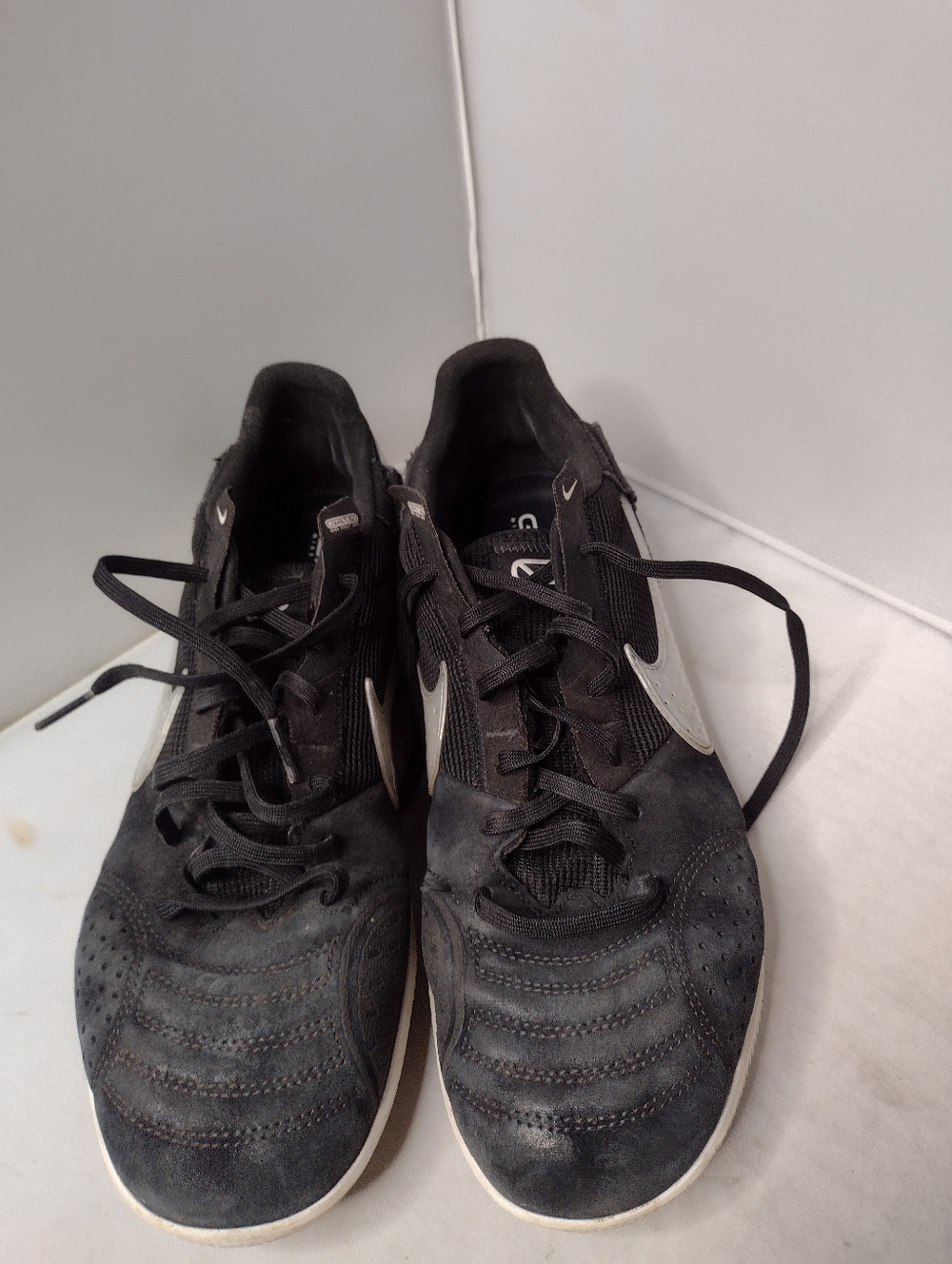 Nike Mens Street Gato Indoor Soccer Shoes Sneakers 10.5 Black Football V